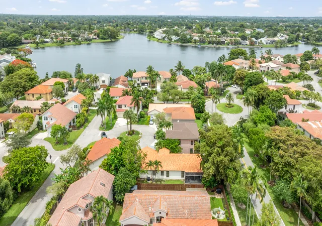 Photo 3 of Single family home for sale at 1763 Harborside Cir, Wellington, FL 33414 | MLS# B26045271 | Listing updated on 2026-09-28