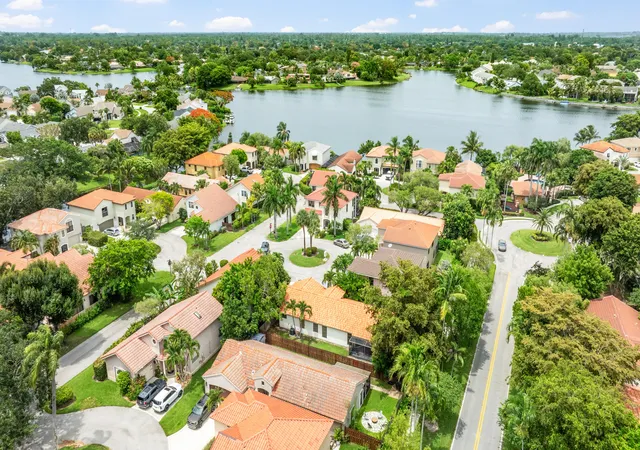 Photo 3 of Single family home for sale at 1763 Harborside Cir, Wellington, FL 33414 | MLS# B26045271 | Listing updated on 2026-09-28