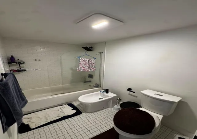 2nd image of 210 174Th St, Sunny Isles Beach, FL 33160