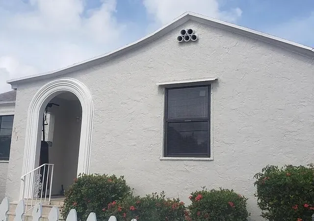 Multi family home for sale at 711 Palm Beach Lakes Blvd, West Palm Beach, FL 33401 | MLS# B26045310