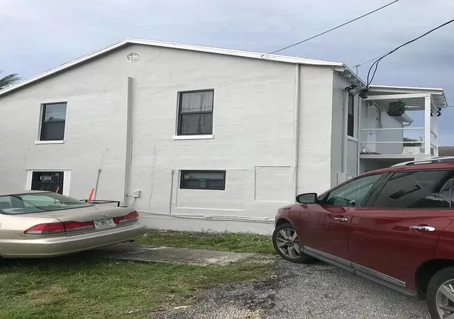 Photo 2 of House for sale at 711 Palm Beach Lakes Blvd, West Palm Beach, FL 33401 | MLS# B26045310 | Listing updated on 2026-09-23