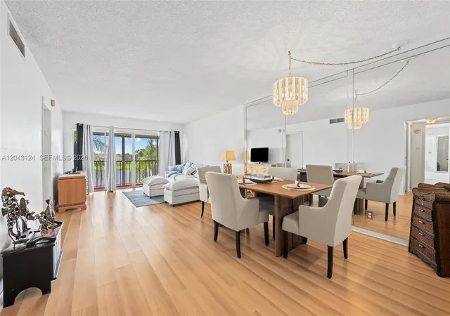 5th image of 4025 N Nob Hill Rd #301, Sunrise, FL 33351 | MLS# A12043124