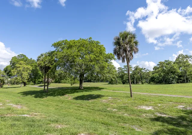 Condo for sale at 6061 N Falls Cir Dr #402, Lauderhill, FL 33319 | MLS# B26045319