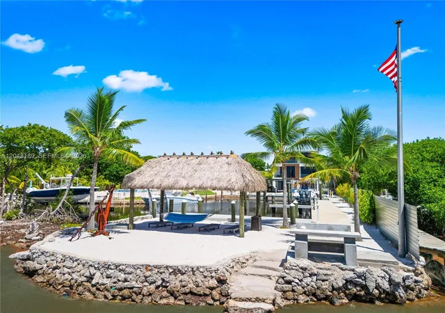 101st image of 16 Seaside Ave, Key Largo, FL 33037 | MLS# A12043189