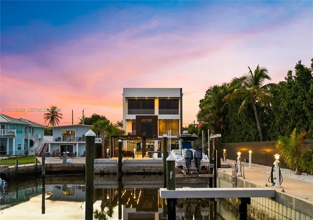 2nd image of 16 Seaside Ave, Key Largo, FL 33037 | MLS# A12043189