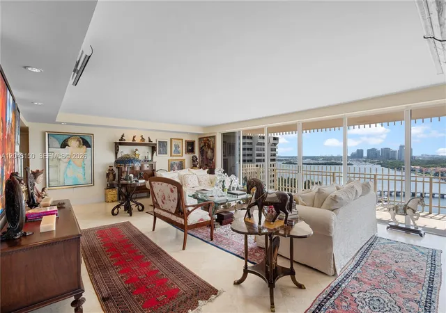 Homes for sale in Miami, FL | 3 Grove Isle Dr #C1610, Miami, FL 33133 | MLS# A12043150