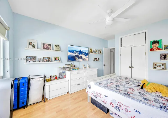 2nd image of 9281 W Bay Harbor Dr, Bay Harbor Islands, FL 33154
