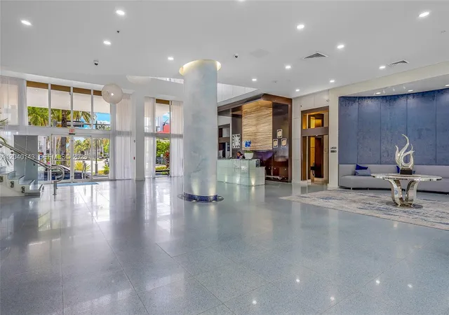 2nd image of 2775 Ne 187Th St #318, Miami, FL 33180 | MLS# A12040143