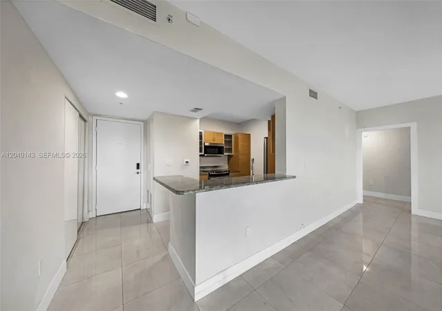 4th image of 2775 Ne 187Th St #318, Miami, FL 33180 | MLS# A12040143