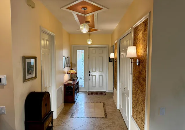 Photo 1 of Single family home for sale at 9385 Ivory Isle Rd, Boynton Beach, FL 33473 | MLS# B26045385 | Listing updated on 2026-10-07