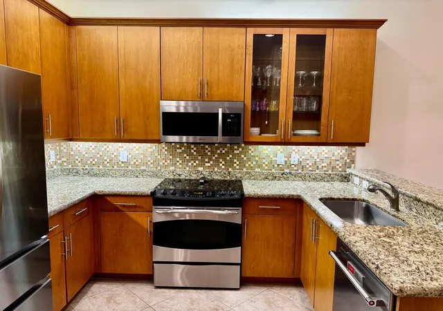 Photo 4 of Single family home for sale at 9385 Ivory Isle Rd, Boynton Beach, FL 33473 | MLS# B26045385 | Listing updated on 2026-10-07