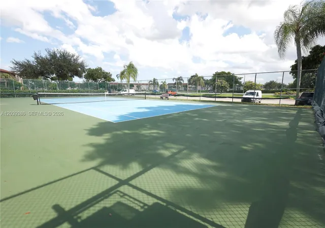 2nd image of 12750 Sw 15Th St, Pembroke Pines, FL 33027