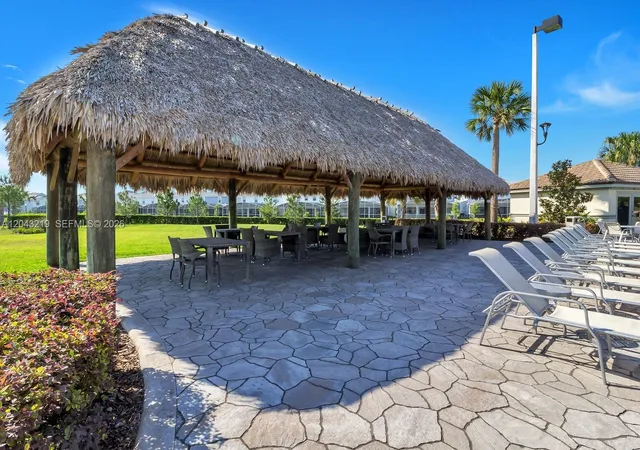 2nd image of 655 Ocean Crse, Davenport, FL 33896