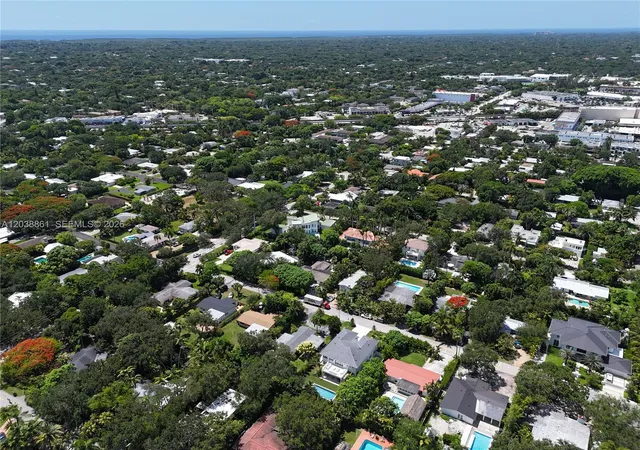 36th image of 6751 Sw 76th Ter, South Miami, FL 33143 | MLS# A12038861