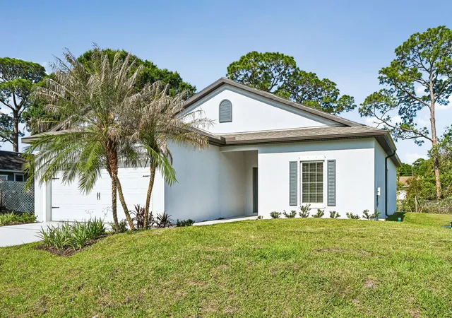 Photo 3 of Single family home for sale at 5901 Raintree Trl, Fort Pierce, FL 34982 | MLS# B26045431 | Listing updated on 2026-09-25