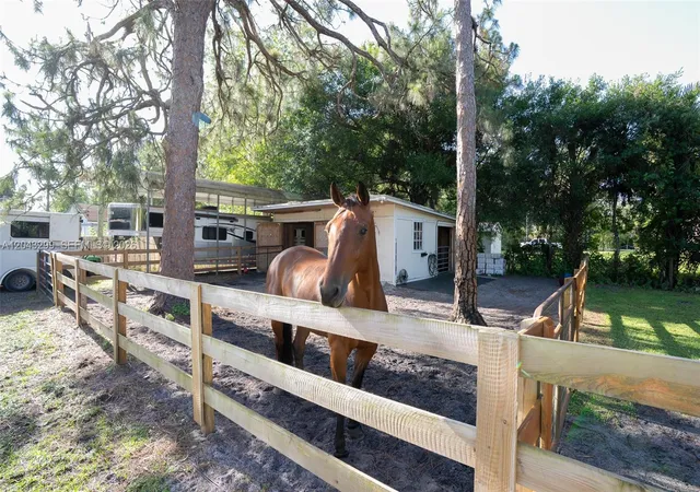 43rd image of 15160 Scotts Pl, Loxahatchee, FL 33470 | MLS# A12043299