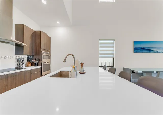 Homes for sale in Miami Lakes, FL | 8822 Nw 161St Ter, Miami Lakes, FL 33018 | MLS# A12043434