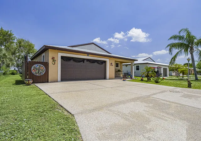 Photo 3 of Single family home for sale at 23 Arboles Del Norte, Fort Pierce, FL 34951 | MLS# B26045472 | Listing updated on 2026-09-30