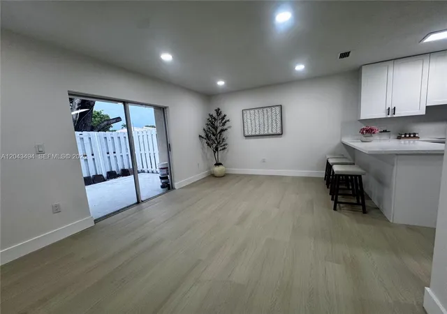 5th image of 6350 Sw 139Th Ave, Miami, FL 33183 | MLS# A12043494