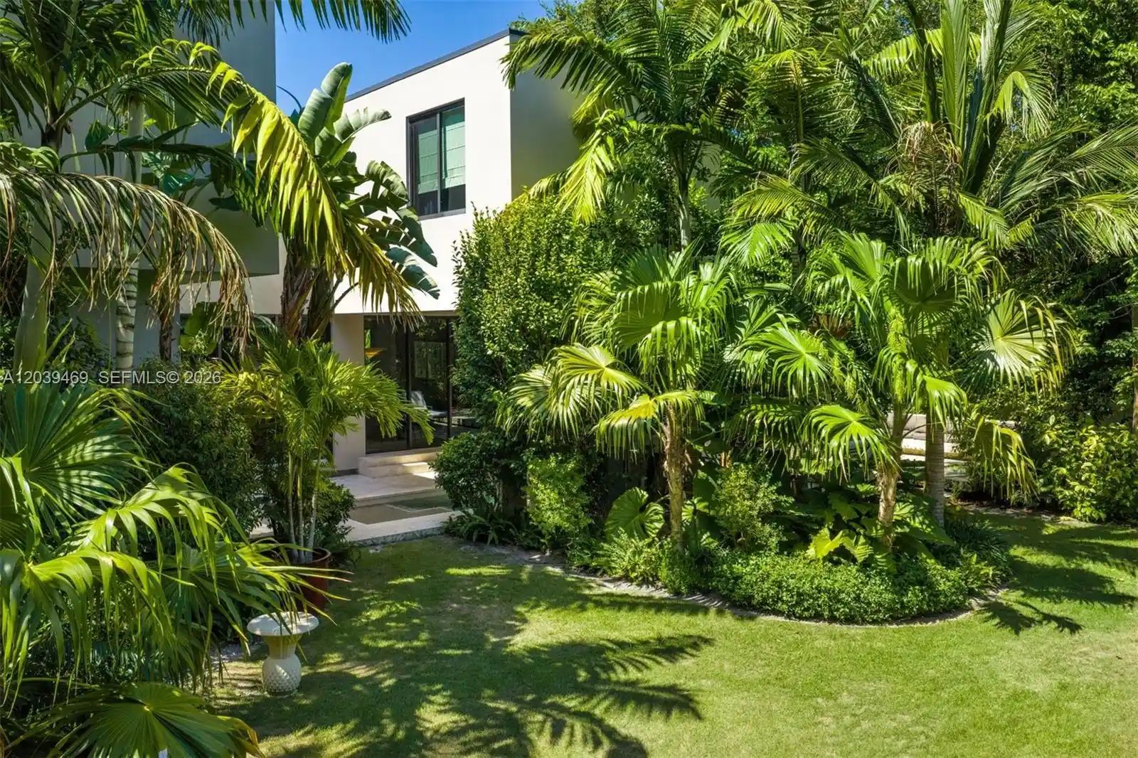 Single family home for sale at 7851 SW 48th Place, Miami, FL 33143 | MLS# A12039469
