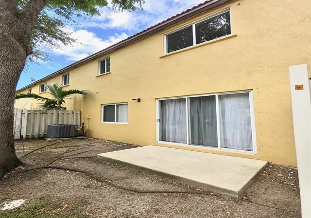 Homes for sale in Miramar, FL | 2123 Sw 101st Ln, Miramar, FL 33025 | MLS# A12042476
