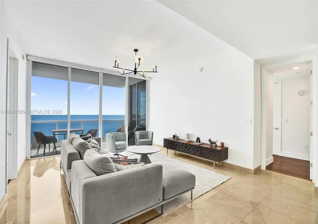 4th image of 18101 Collins Ave #1607, Sunny Isles Beach, FL 33160 | MLS# A12043595