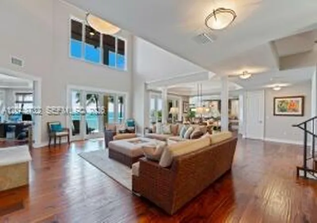 4th image of 104 Coastal Dr, Key Largo, FL 33037 | MLS# A12043732