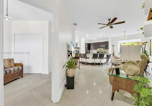 4th image of 5570 Nw 107Th Ave, Miami, FL 33178