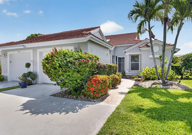 Homes for sale in Boynton Beach, FL | 5590 Royal Lake Cir, Boynton Beach, FL 33437 | MLS# B26045761