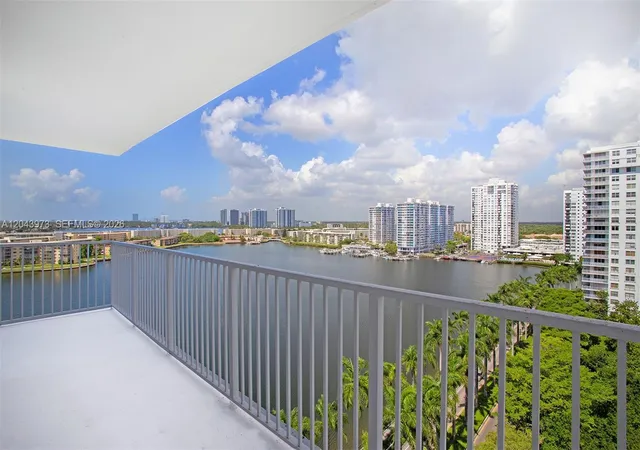 1st image of 2851 Ne 183rd St #1416E, Aventura, FL 33160 | MLS# A12043973