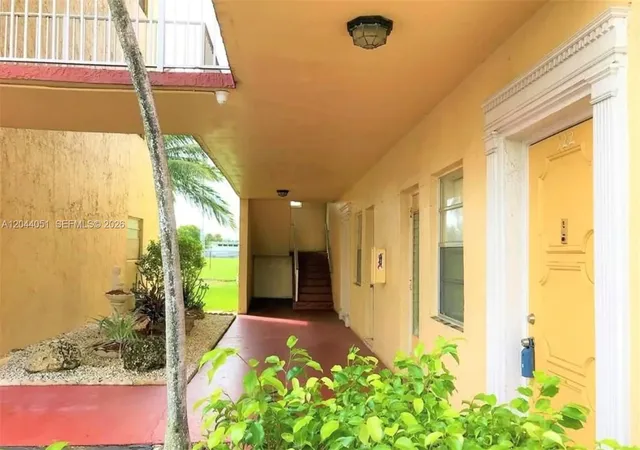 Homes for sale in Lauderdale Lakes, FL | 3940 Nw 42nd Ave #122, Lauderdale Lakes, FL 33319 | MLS# A12044051