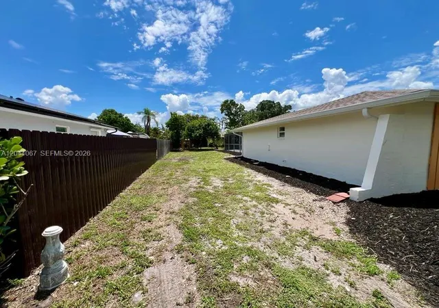 Homes for sale in North Fort Myers, FL | 4708 Orange Grove Blvd, North Fort Myers, FL 33903 | MLS# A12044067