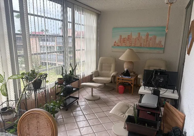 2nd image of 7301 Nw 1St St, Margate, FL 33063