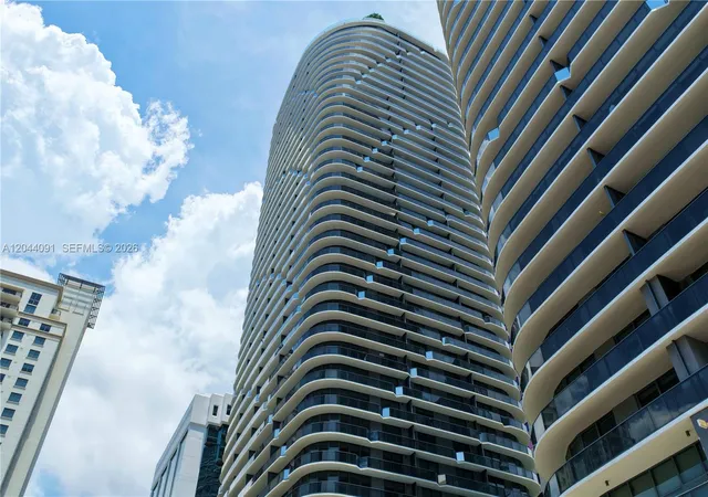 2nd image of 55 Sw 9Th St #2208, Miami, FL 33130 | MLS# A12044091