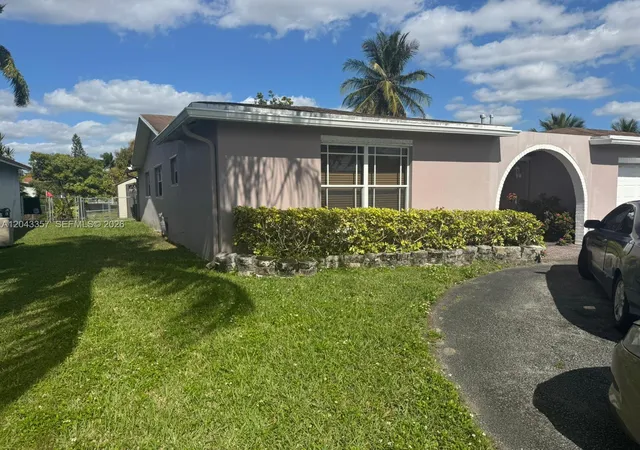 3rd image of 9451 Nw 20Th Pl, Sunrise, FL 33322 | MLS# A12043357