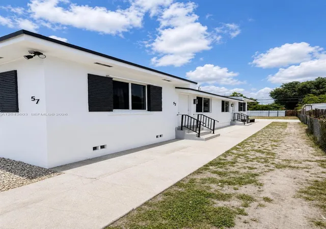 3rd image of 59 E 10Th St, Hialeah, FL 33010 | MLS# A12043603