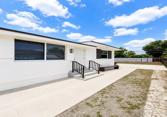 4th image of 59 E 10Th St, Hialeah, FL 33010 | MLS# A12043603