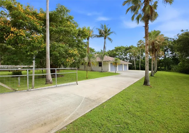 4th image of 14727 N 94Th St N, West Palm Beach, FL 33412 | MLS# A12043557