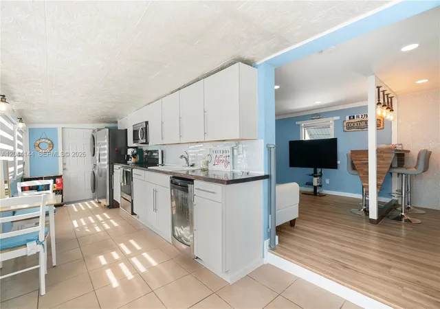 5th image of 768 Michael Dr, Key Largo, FL 33037 | MLS# A12044144