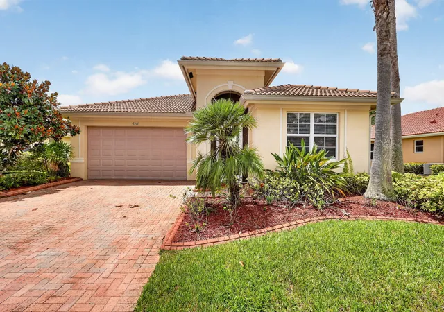 Photo 2 of Single family home for sale at 6311 Astor Pl, Vero Beach, FL 32966 | MLS# B26046124 | Listing updated on 2026-10-01