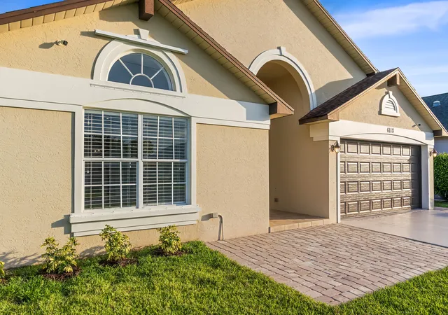 2nd image of 6118 Pompano St, Jupiter, FL 33458 | MLS# B26046147