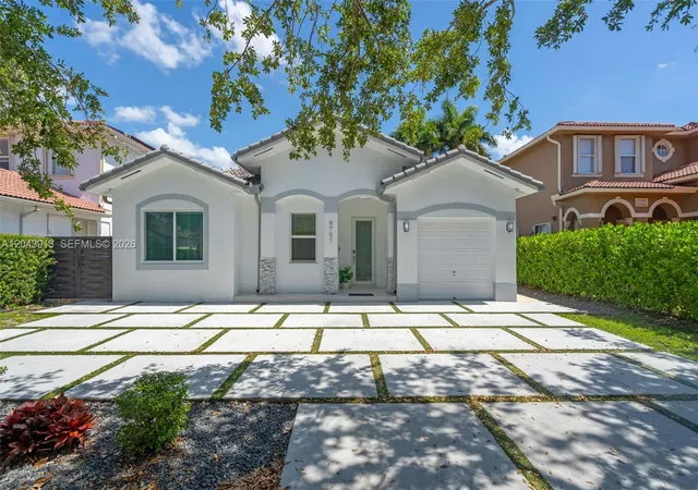 Homes for sale in Miami Lakes, FL | 8757 Nw 139th St, Miami Lakes, FL 33018 | MLS# A12043913