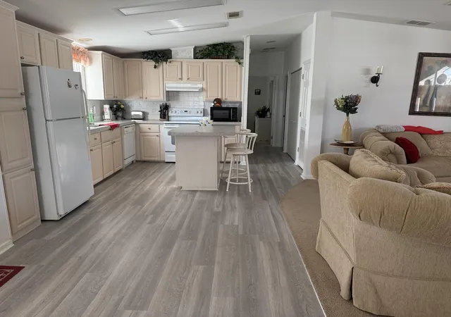 Photo 4 of Manufactured home for sale at 6615 Spanish Lakes Blvd, Fort Pierce, FL 34951 | MLS# B26046207 | Listing updated on 2026-09-29