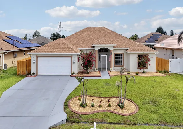 1st image of 611 Sw Saragossa Ave, Port Saint Lucie, FL 34953 | MLS# B26046256