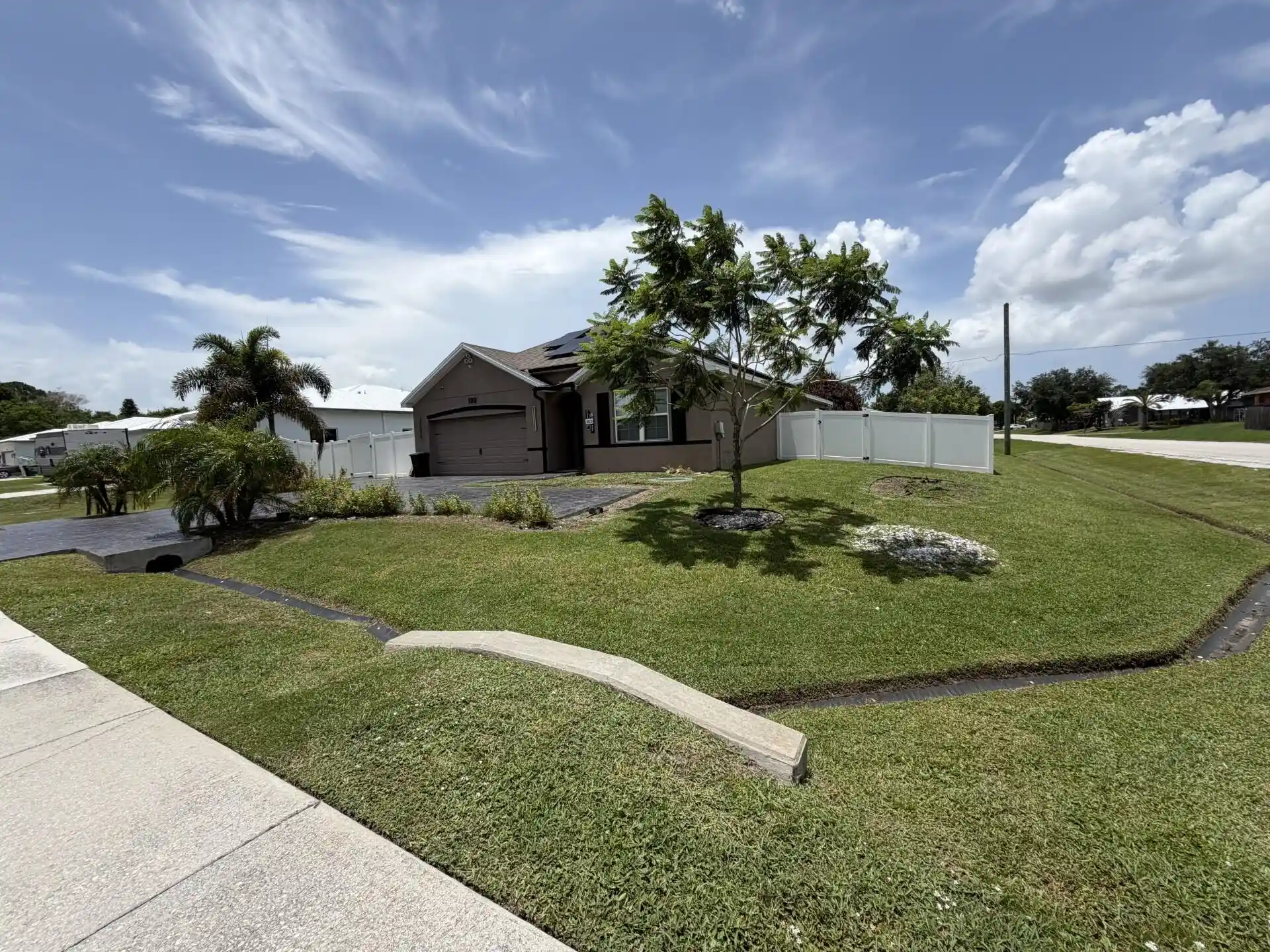 Photo 1 of Single family home for sale at 103 Sw Oakridge Dr, Port Saint Lucie, FL 34984 | MLS# B26046259 | Listing updated on 2026-10-20