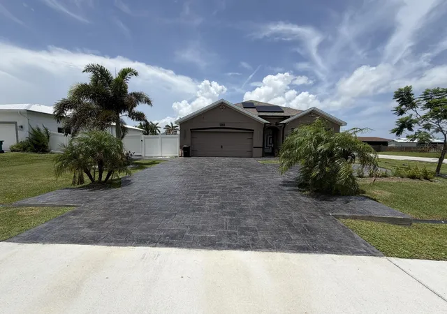 Photo 3 of Single family home for sale at 103 Sw Oakridge Dr, Port Saint Lucie, FL 34984 | MLS# B26046259 | Listing updated on 2026-09-23