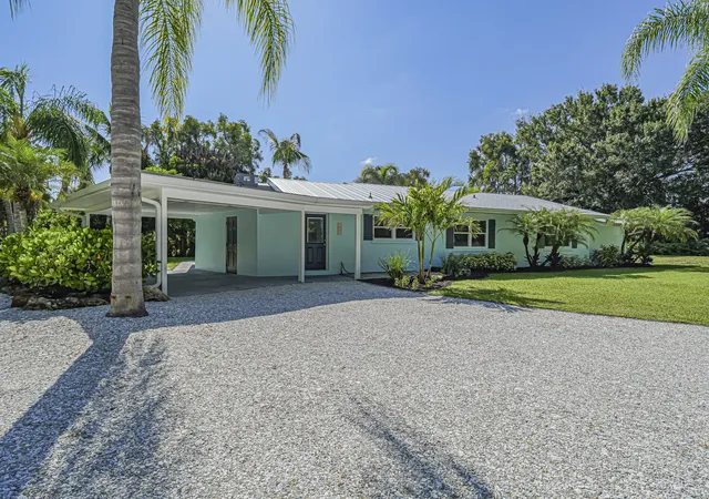 Photo 1 of Single family home for sale at 450 28th Court, Vero Beach, FL 32968 | MLS# B26046268 | Listing updated on 2026-09-23