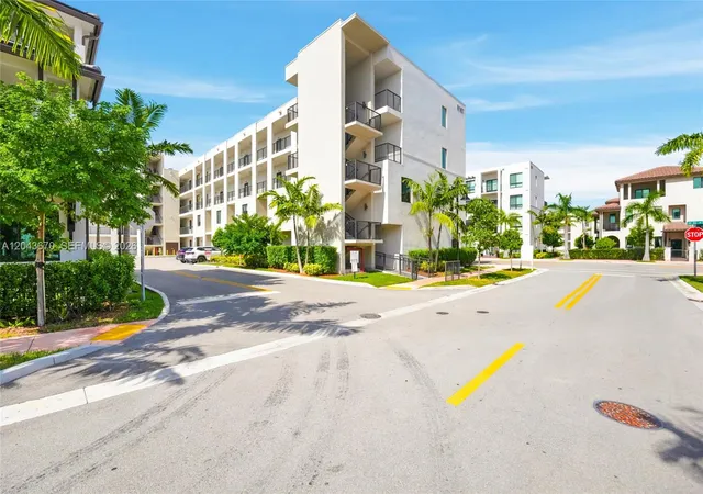 4th image of 8167 Nw 41St St, Doral, FL 33166