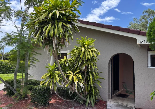 Photo 2 of Townhouse for sale at 12761 Westhampton Cir, Wellington, FL 33414 | MLS# B26046393 | Listing updated on 2026-09-23