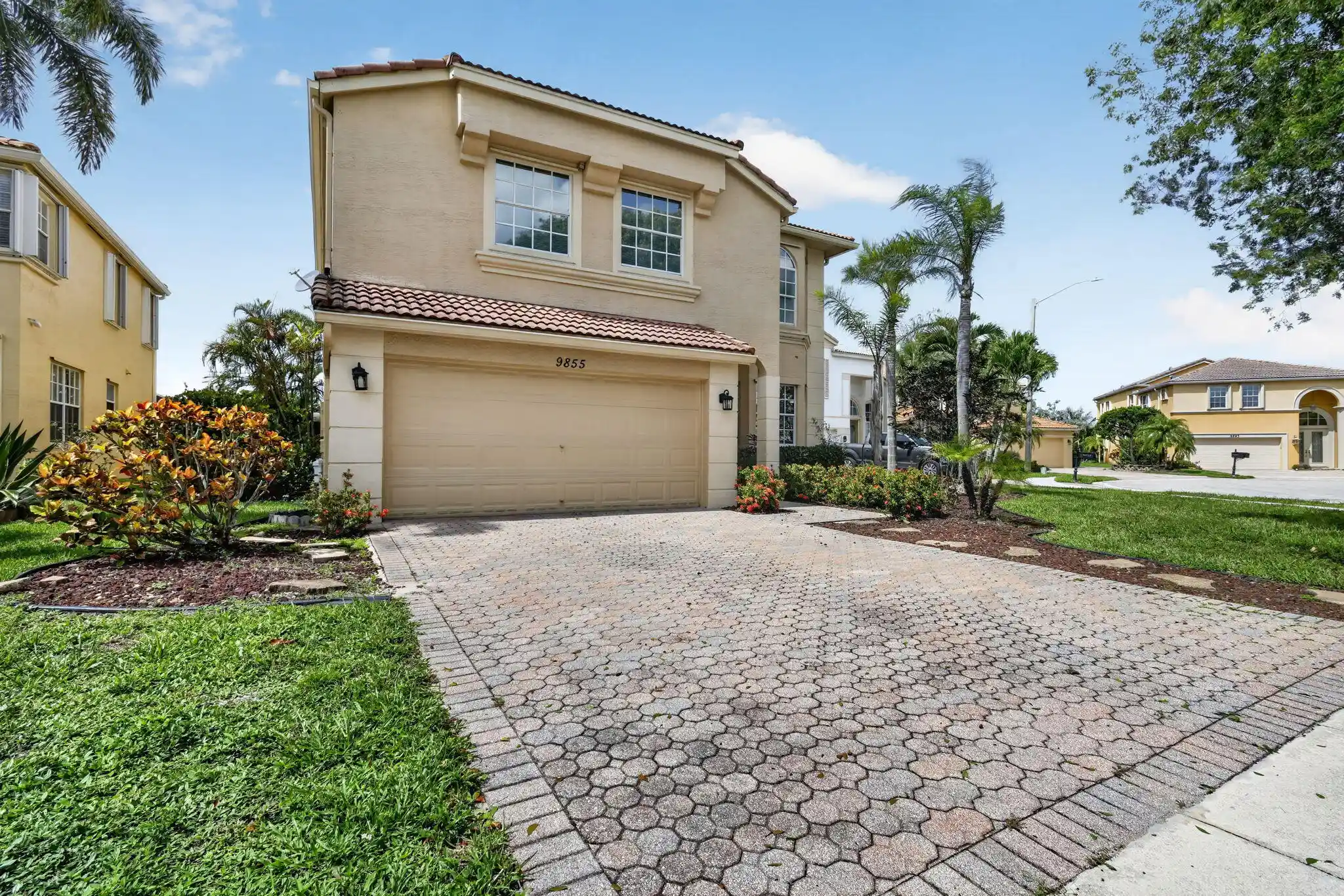 Single family home for sale at 9855 Woolworth Ct, Wellington, FL 33414 | MLS# B26046514
